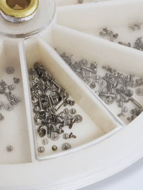 Case Screws